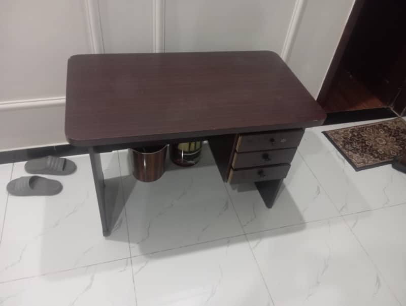 Iron Stand/Study Table 0