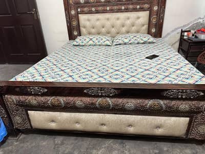 Iron Bed set With 2 Side Tables & Dressing