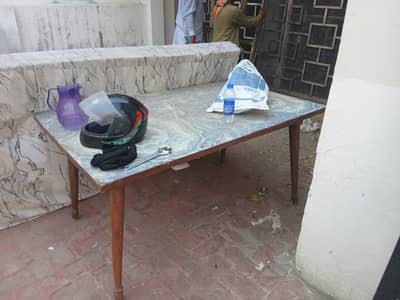 Big table 03049409409