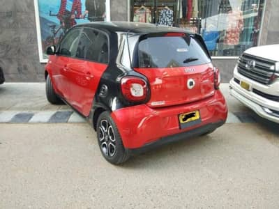 Mercedes Benz Smart forfour