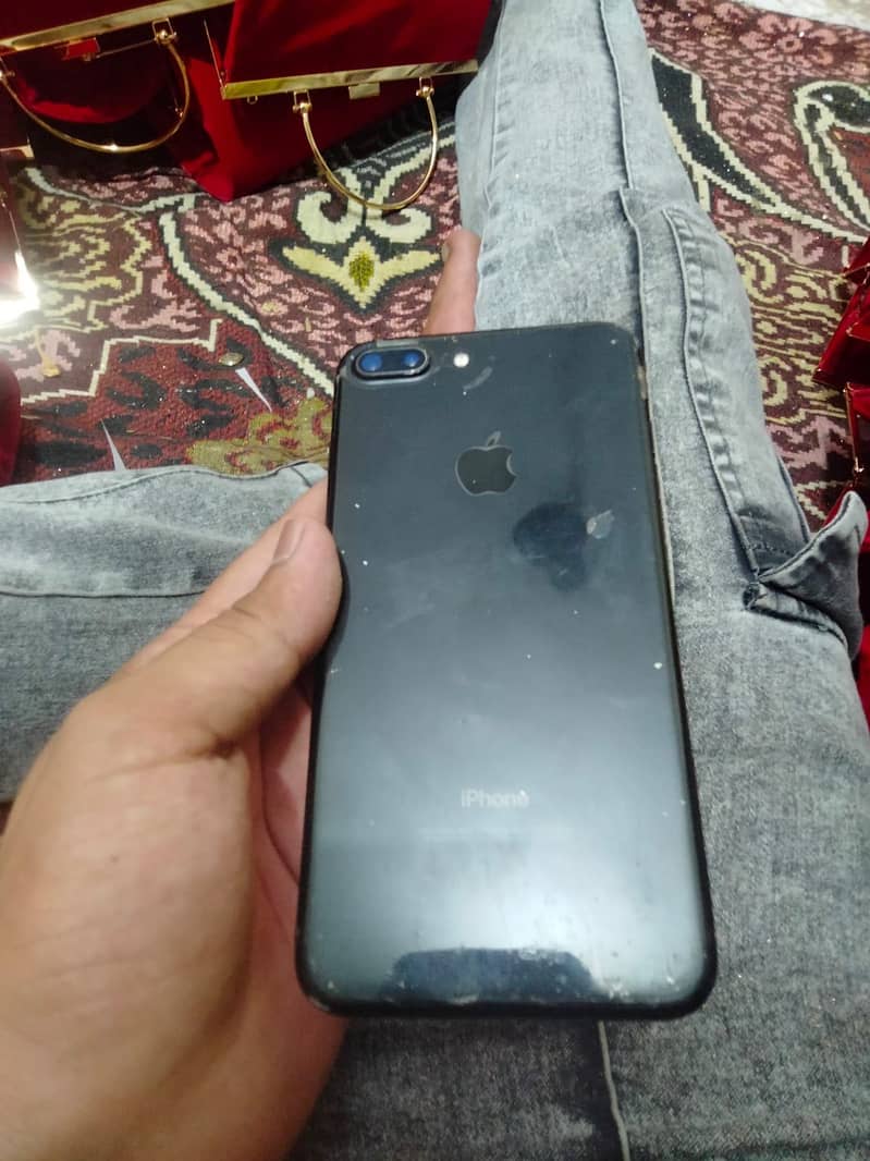 Apple iPhone 7 Plus 1