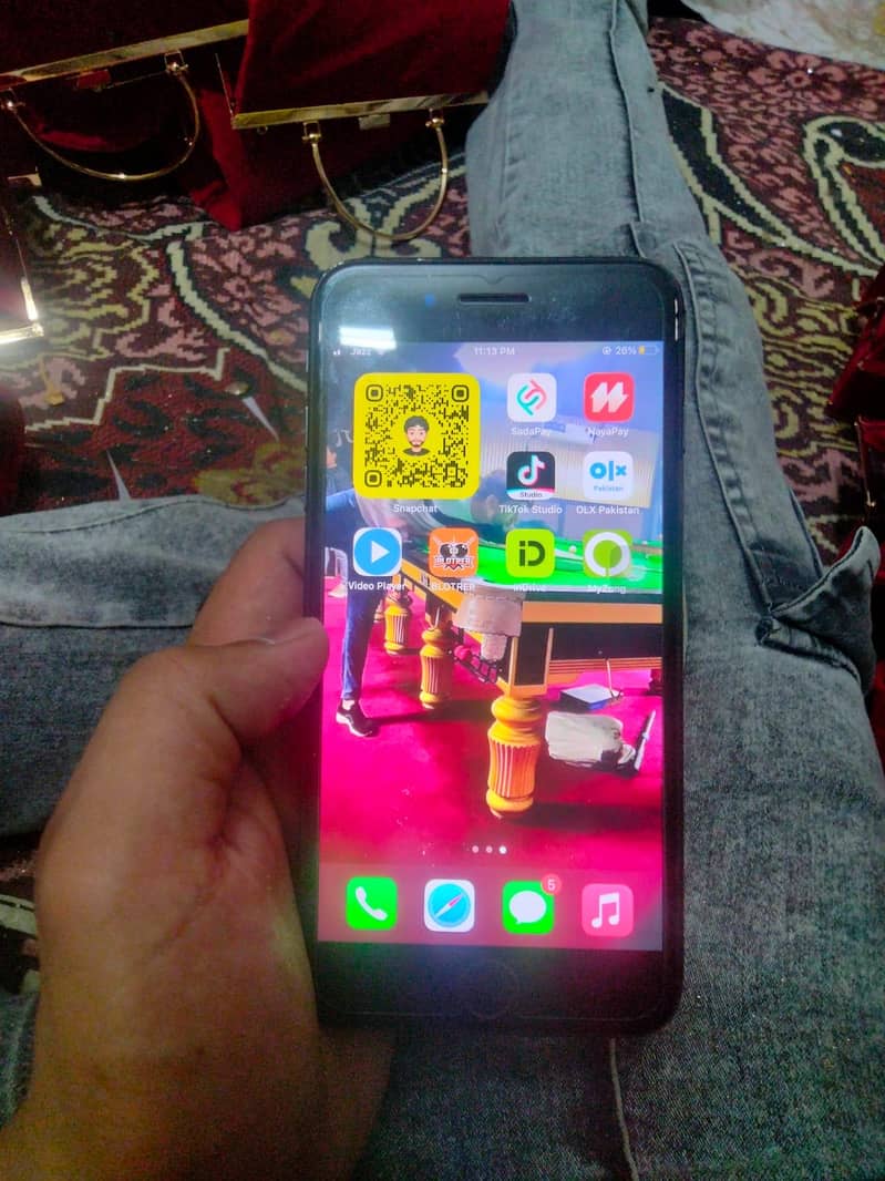 Apple iPhone 7 Plus 2