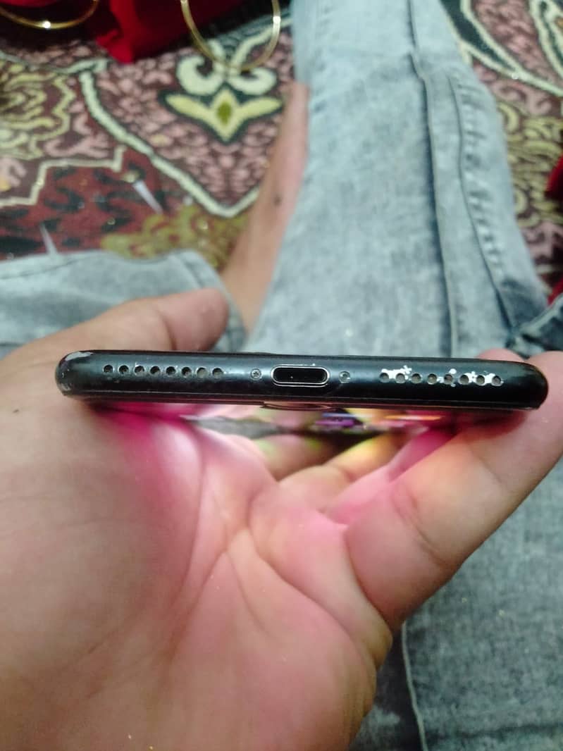 Apple iPhone 7 Plus 6