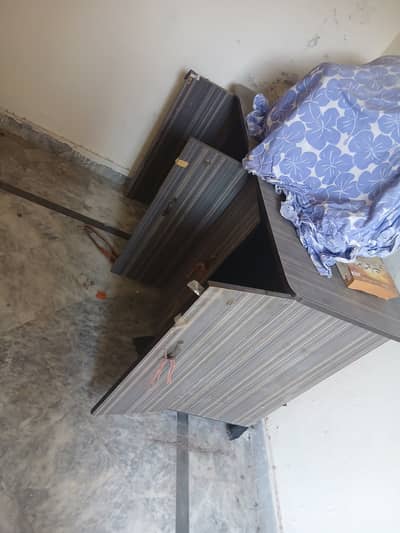 Iron Istri stand for sale