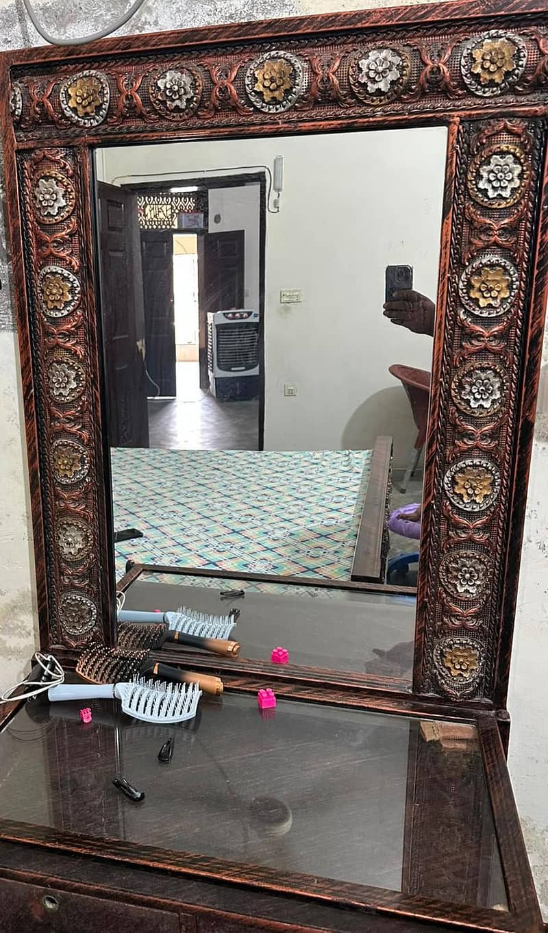 Iron Dressing Table 0
