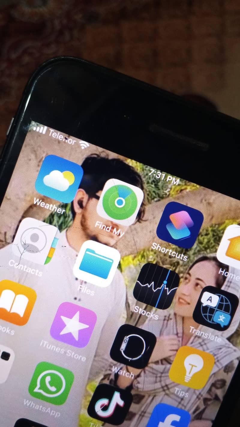 IPHONE 7 PLUS 4