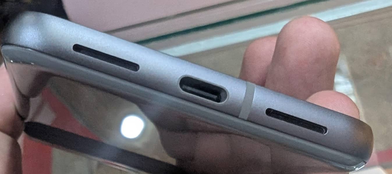 Google Pixel 8 3