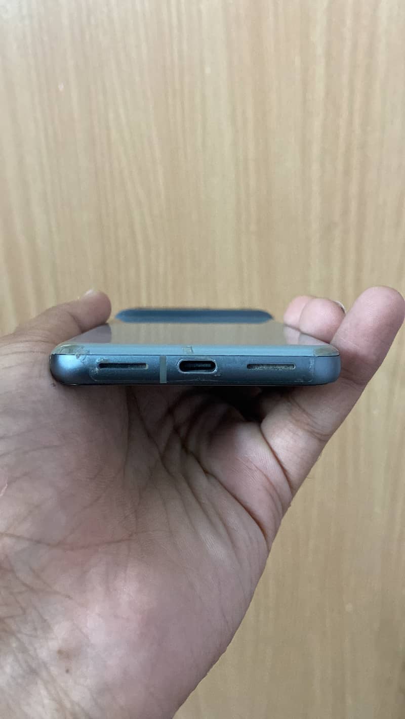 Google Pixel 8 5