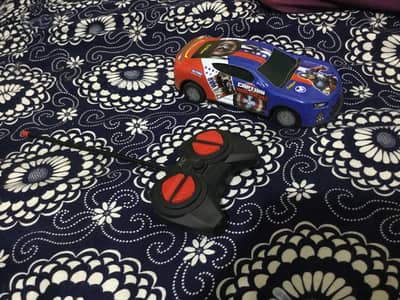 Toy car