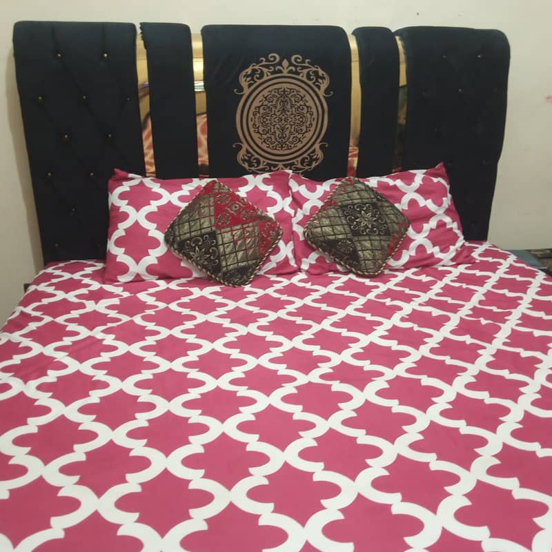 Bed set with dressing 1