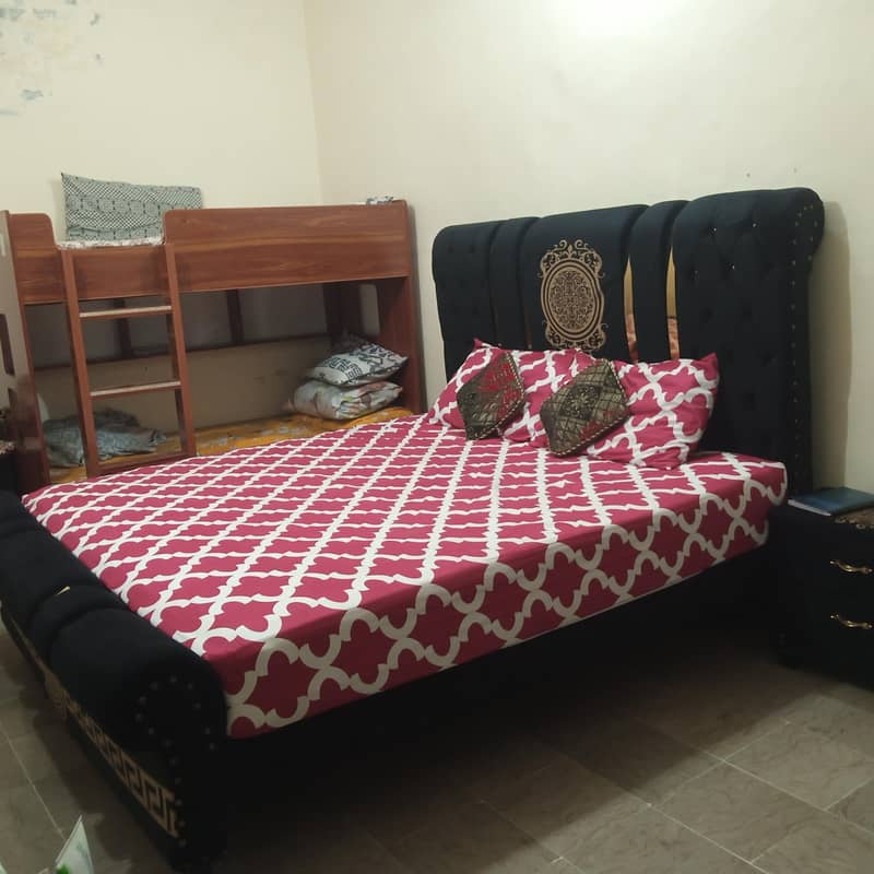Bed set with dressing 2