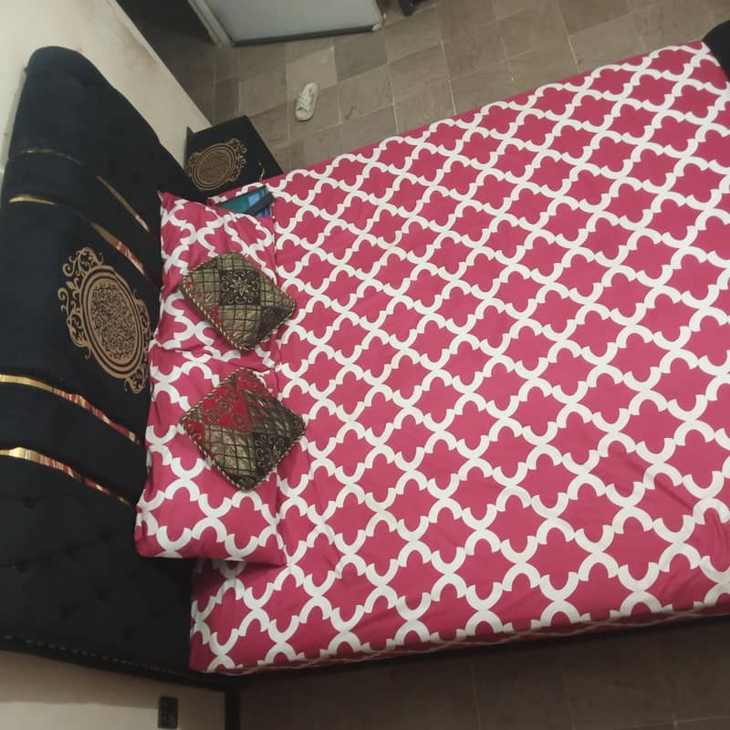 Bed set with dressing 6