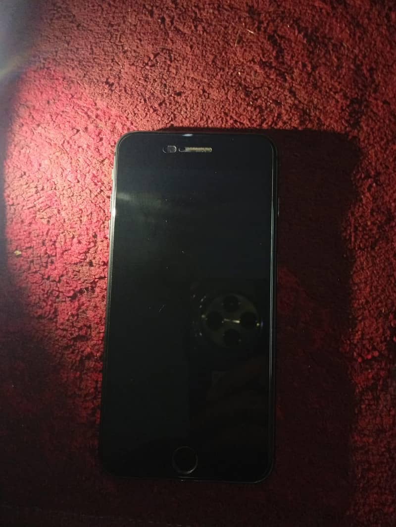 Apple iPhone 8 Plus 2