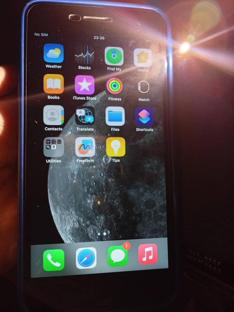 Apple iPhone 8 Plus 9