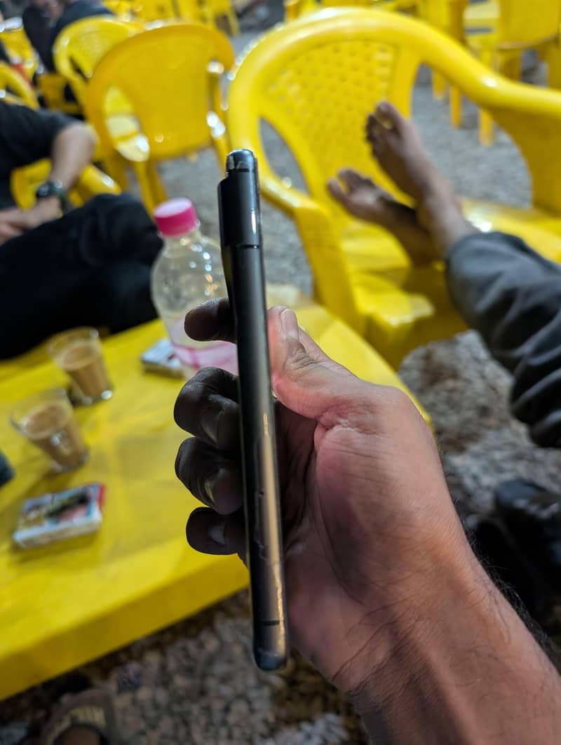 Google Pixel 8 2