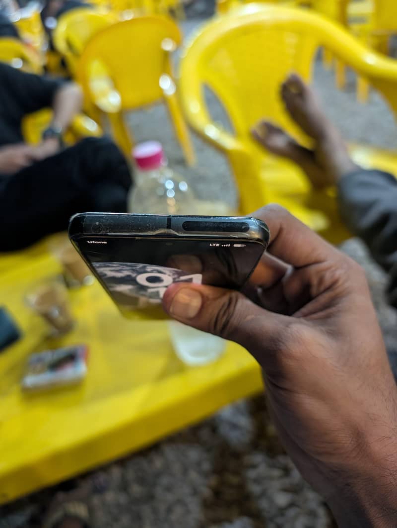 Google Pixel 8 3
