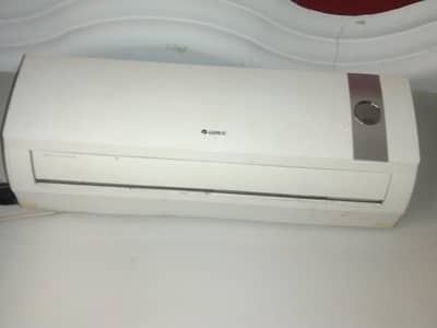 Gree AC (Non inverter)