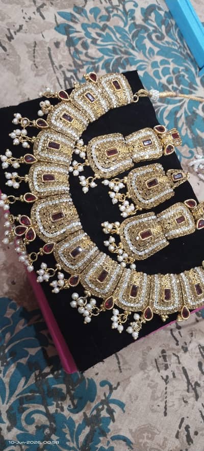 Bridal clutch and jewellery