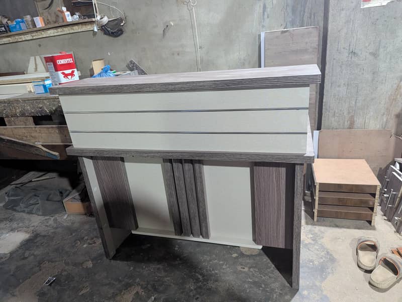 reception counter 17