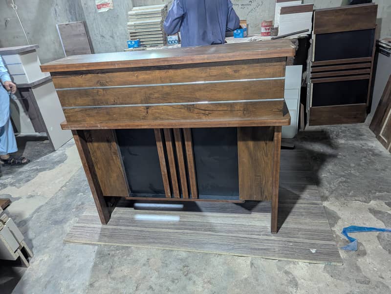 reception counter 18