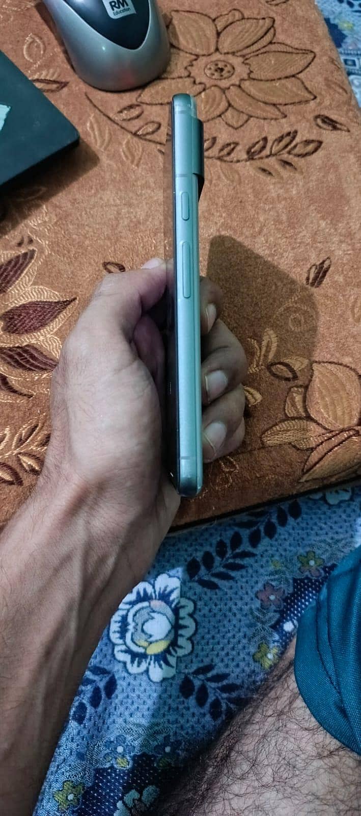 Google Pixel 8 2