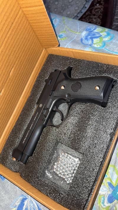 Barretta m9 gun with cover and full box price is final