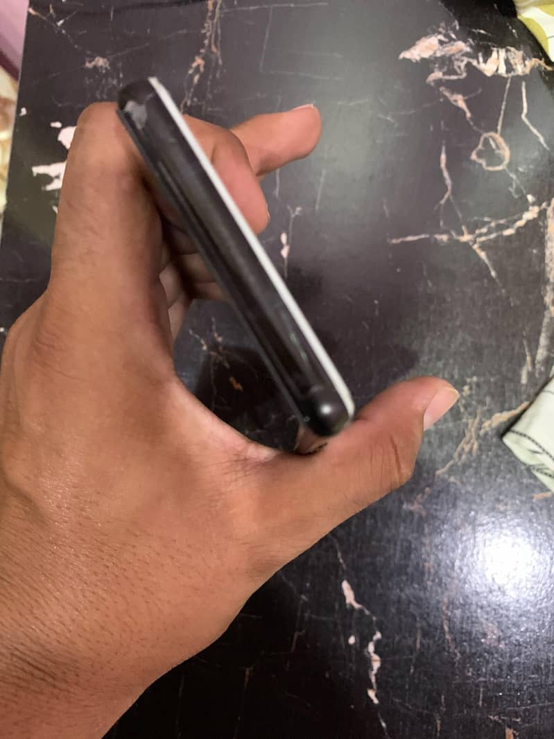 Google Pixel 6a 4