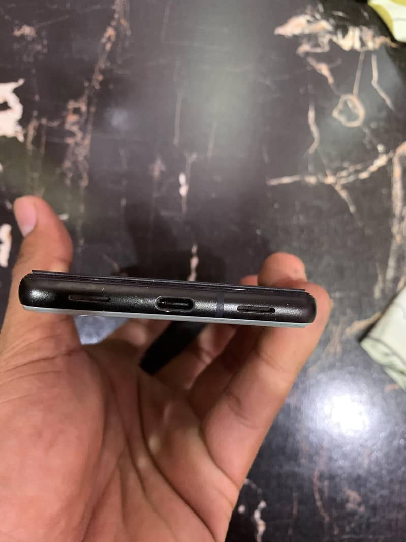 Google Pixel 6a 5