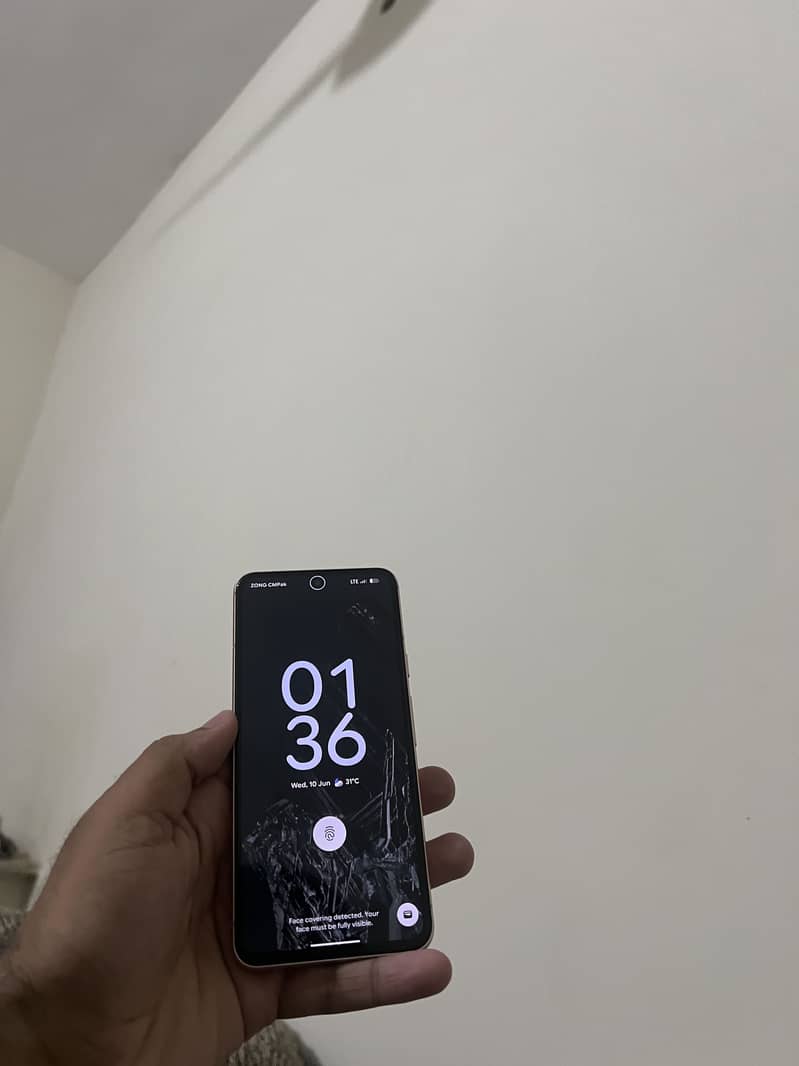 Google Pixel 8 3