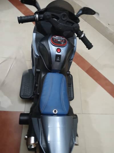 Kids Electric Bike in excellent condition