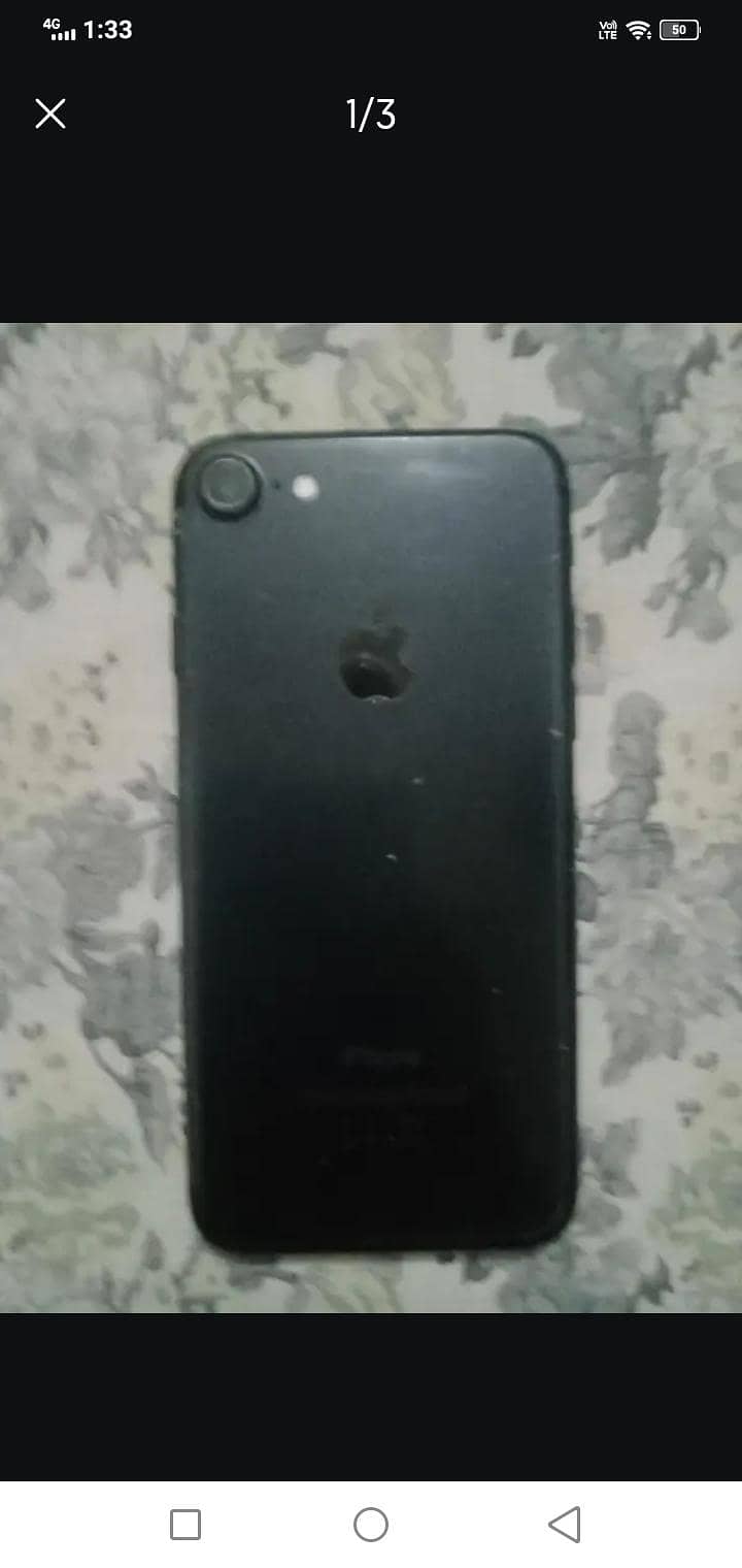 Apple iPhone 7 0