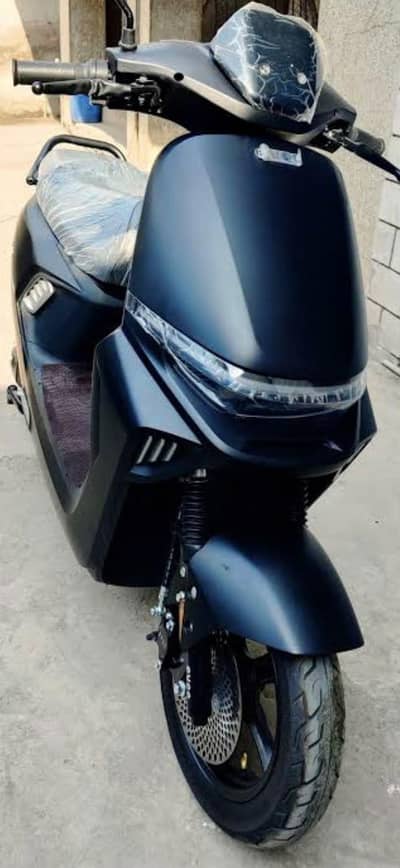 Applied 4 Evee S1 Black Colour