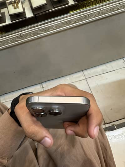 Apple iPhone 15 Pro