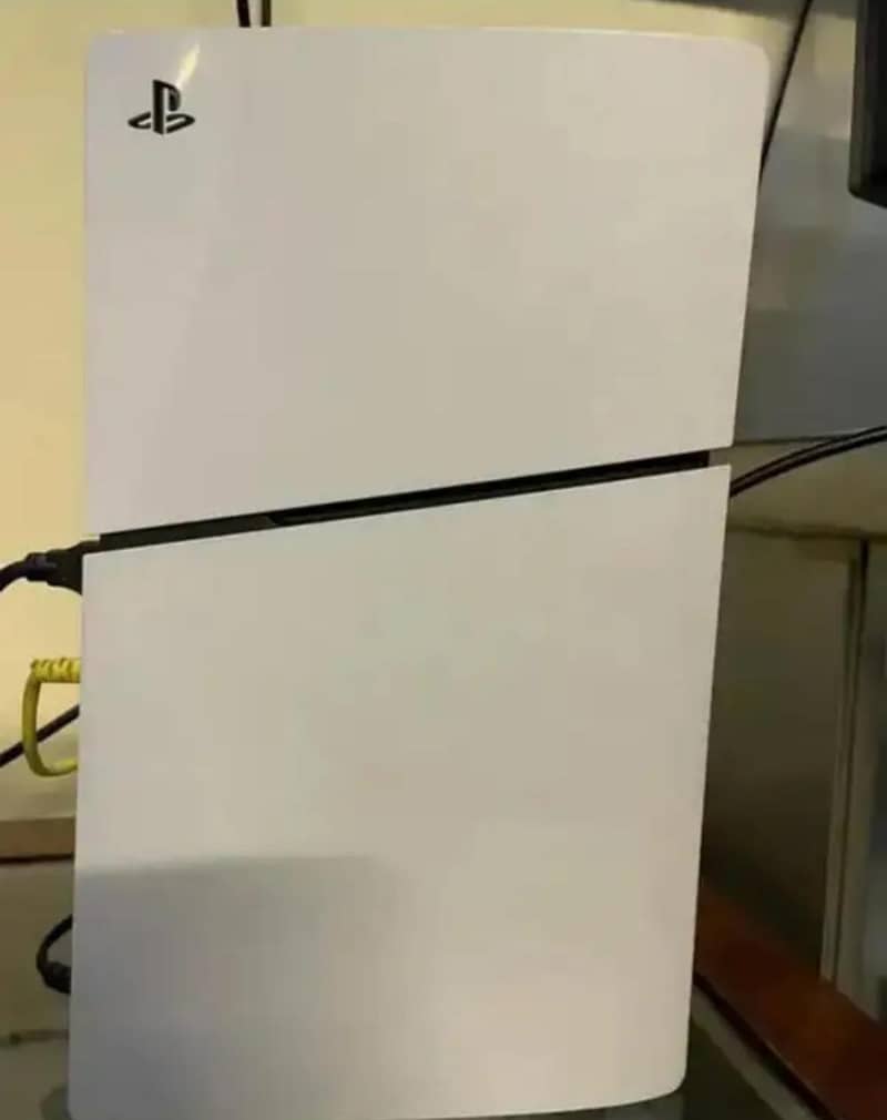 ps5 slim 4