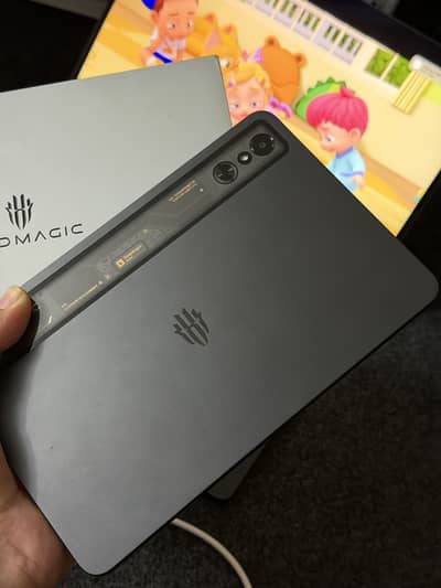 Redmagic Astra Gaming Tablet