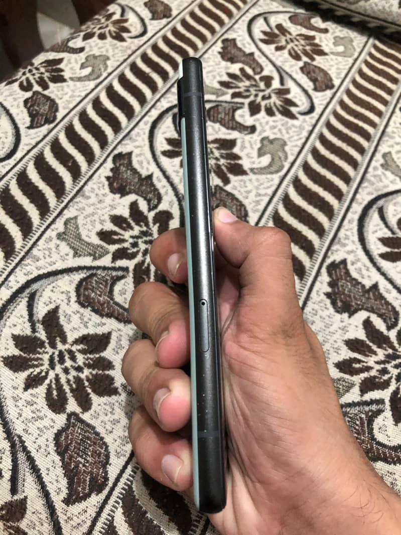 Google Pixel 6a 4