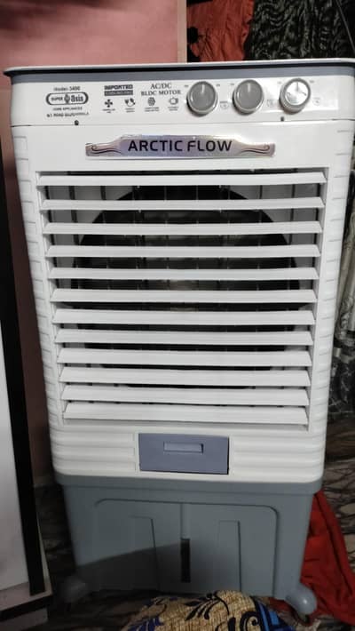 super. 1. Asia  AC DC  remote control room cooler with 2 ice box