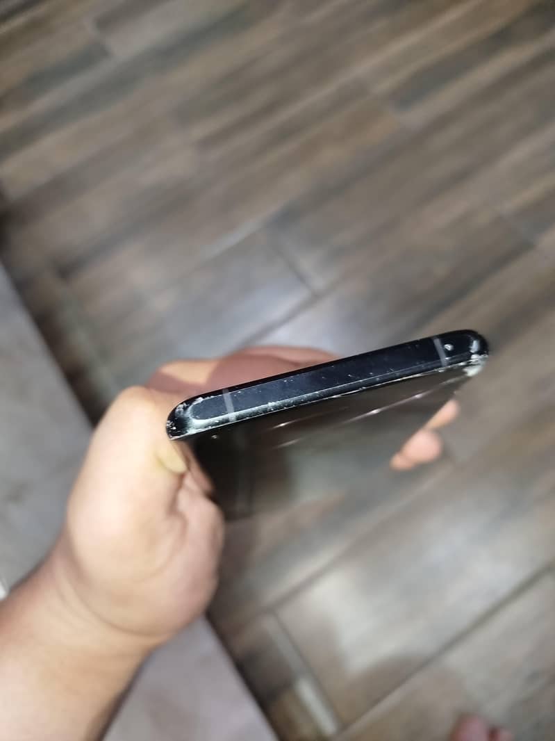 One Plus 10 Pro 4
