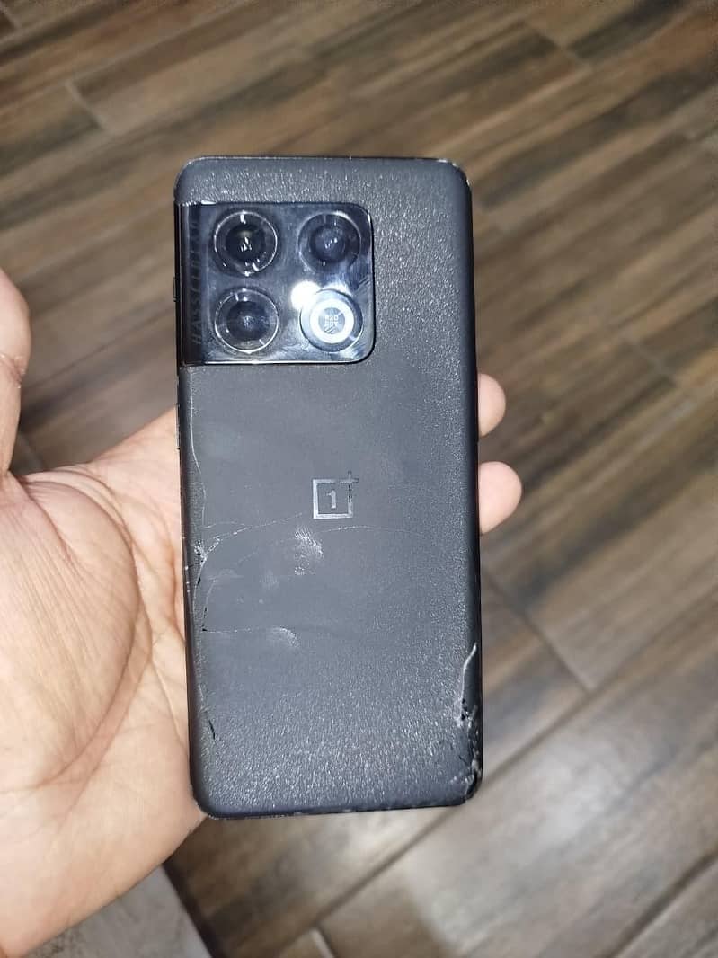 One Plus 10 Pro 7