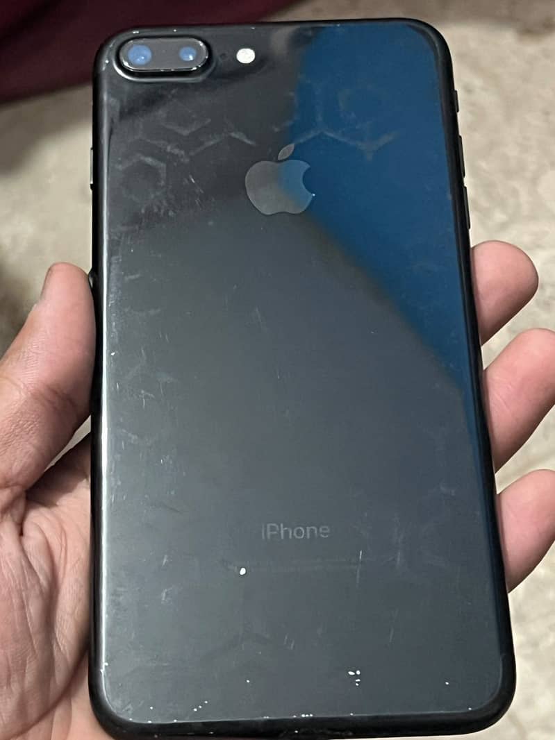 Apple iPhone 7 Plus 4