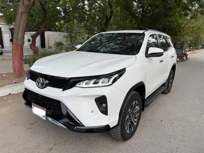 Toyota Fortuner Legender 2022
