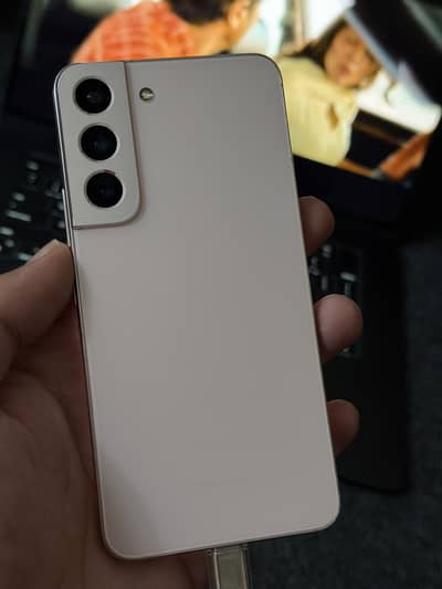Samsung Mobile S22