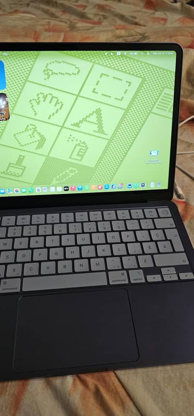 MacBook New