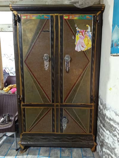 iron safe almari (urgent sale)