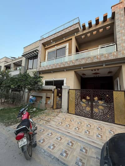 5 Marla Brand New House Are Available For Sale in Lahore