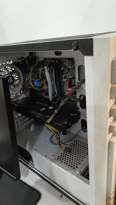i5 6500 , asus  , 16gb ddr4 (3200mhz), GTX 1060-6gb