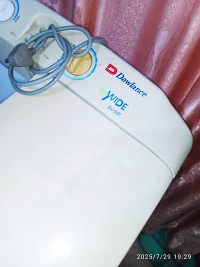 Dawlance washing machine twin tub model num : DW 5200