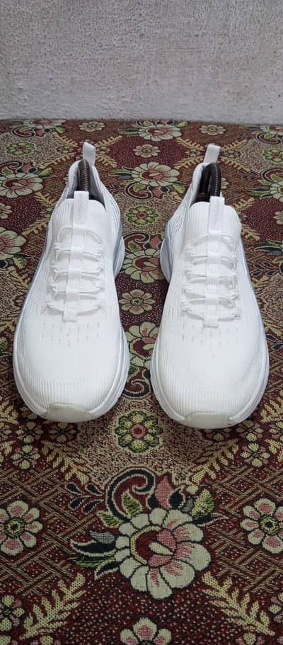 Skechers D'LUX Walker White Sneakers | Lightweight & Comfortable | 6.5