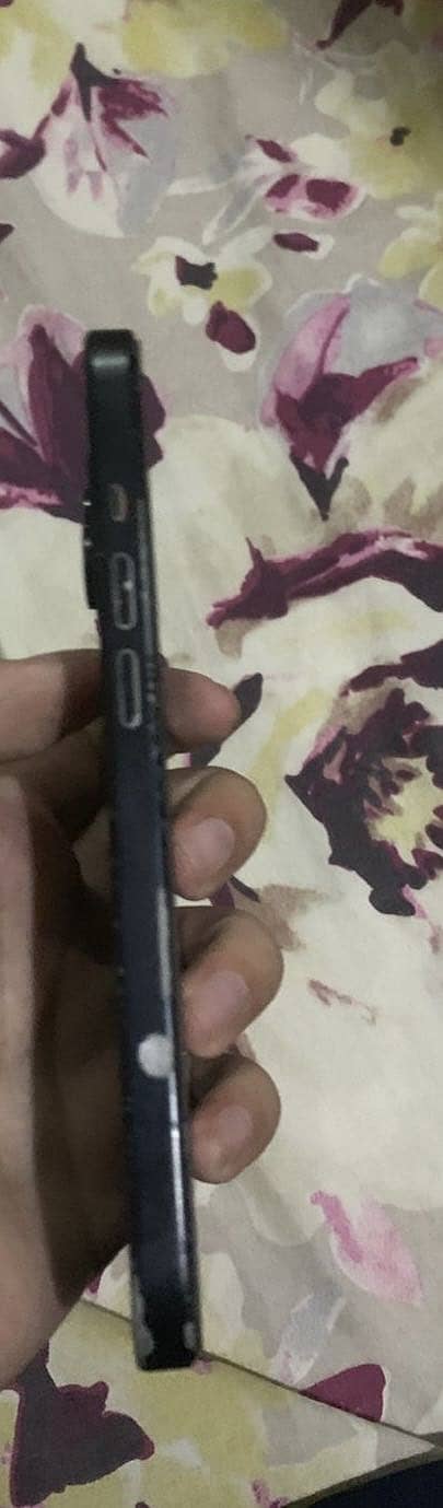 Apple iPhone 15 2