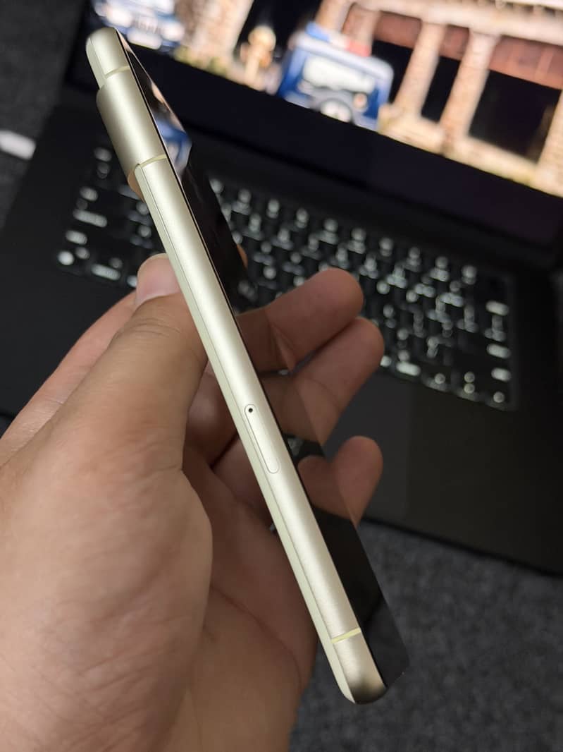 Google Pixel 7 3